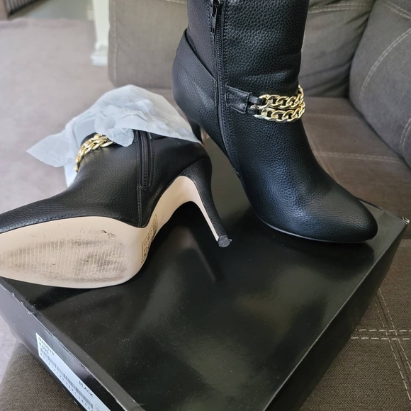 Ladies ankle boot heels - Picture 2 of 7